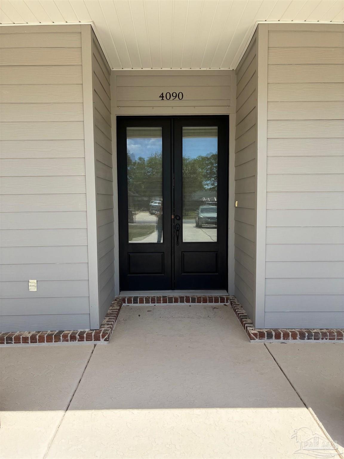 4090 Manchester Court Pace, FL 32571 - Photo 2 of 33