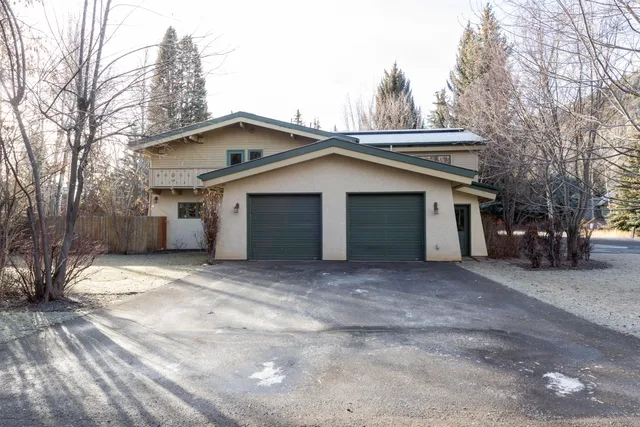 $4,050,000 | 200 East Canyon Run Boulevard, Ketchum, ID 83340