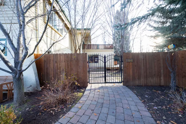 $4,050,000 | 200 East Canyon Run Boulevard, Ketchum, ID 83340