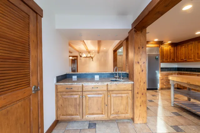 $4,050,000 | 200 East Canyon Run Boulevard, Ketchum, ID 83340