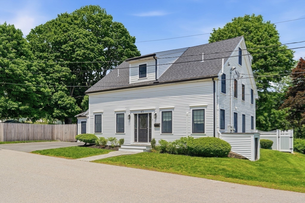 43 Needham Road, Unit 2 Danvers, MA 01923 - Photo 28 of 35