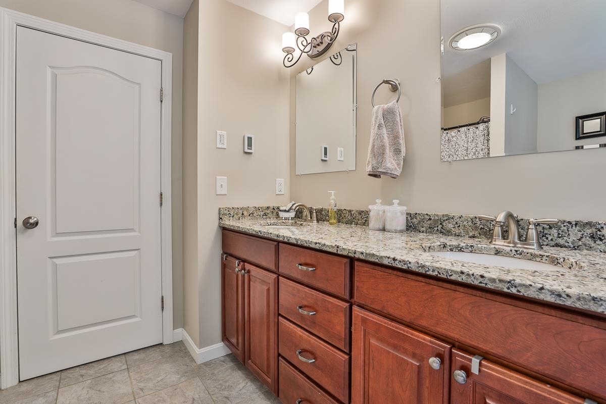 33 Drummer Road Pelham, NH 03076 - Photo 31 of 36