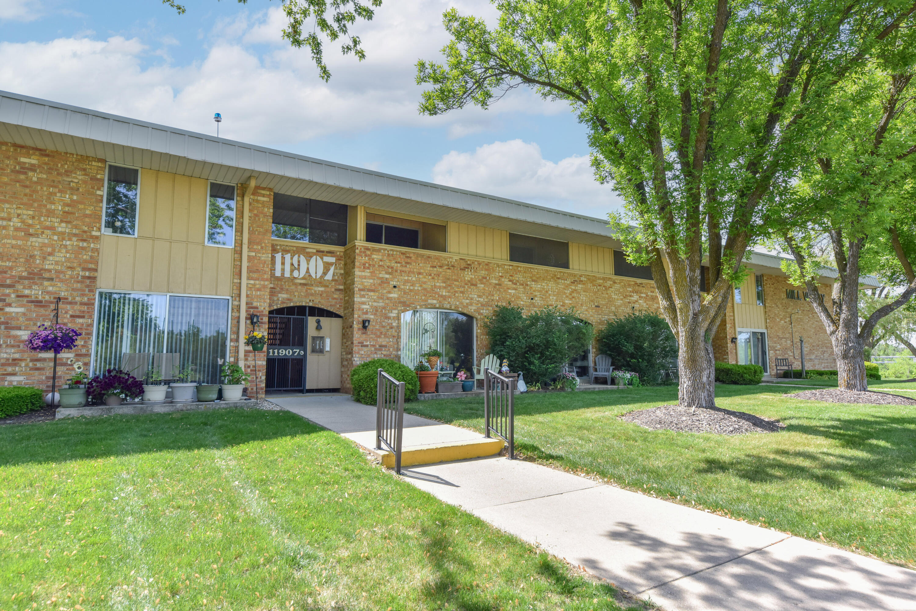 11907 West Appleton Avenue, Unit 20 Milwaukee, WI 53225 - Photo 29 of 44 Enter through Courtyard