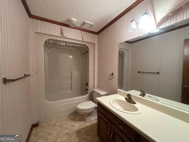 $399,900 | 701 Gloria Street, Adel, GA 31620