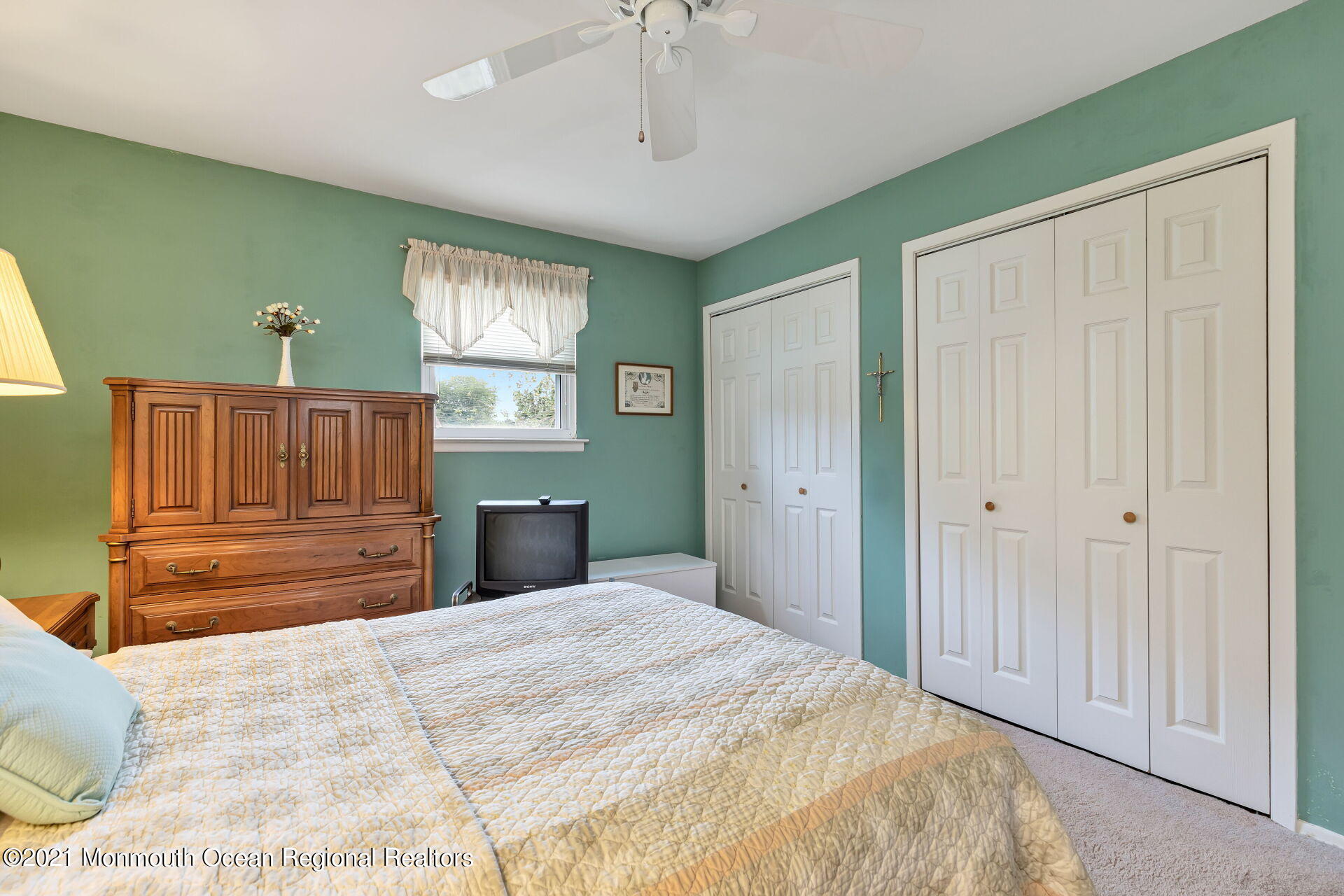 46 Tanglewood Road Middletown, NJ 07748 - Photo 15 of 33 012-1920x1280-photo