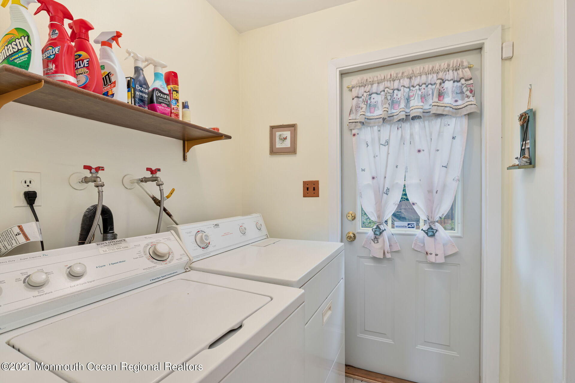 46 Tanglewood Road Middletown, NJ 07748 - Photo 22 of 33 019-1920x1280-photo