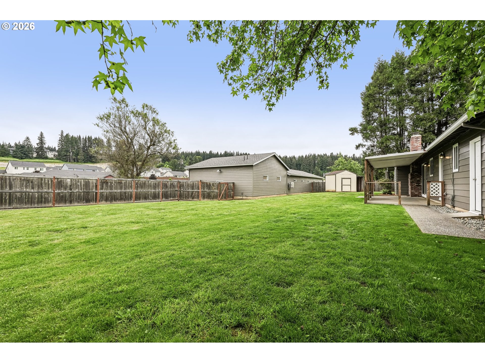 22600 Northeast 28th Street Camas, WA 98607 - Photo 31 of 48 a front view of a house with garden