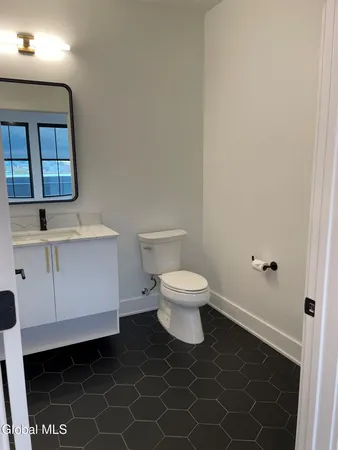 $2,353 | 385 Broadway, Unit 304, Saratoga Springs, NY 12866