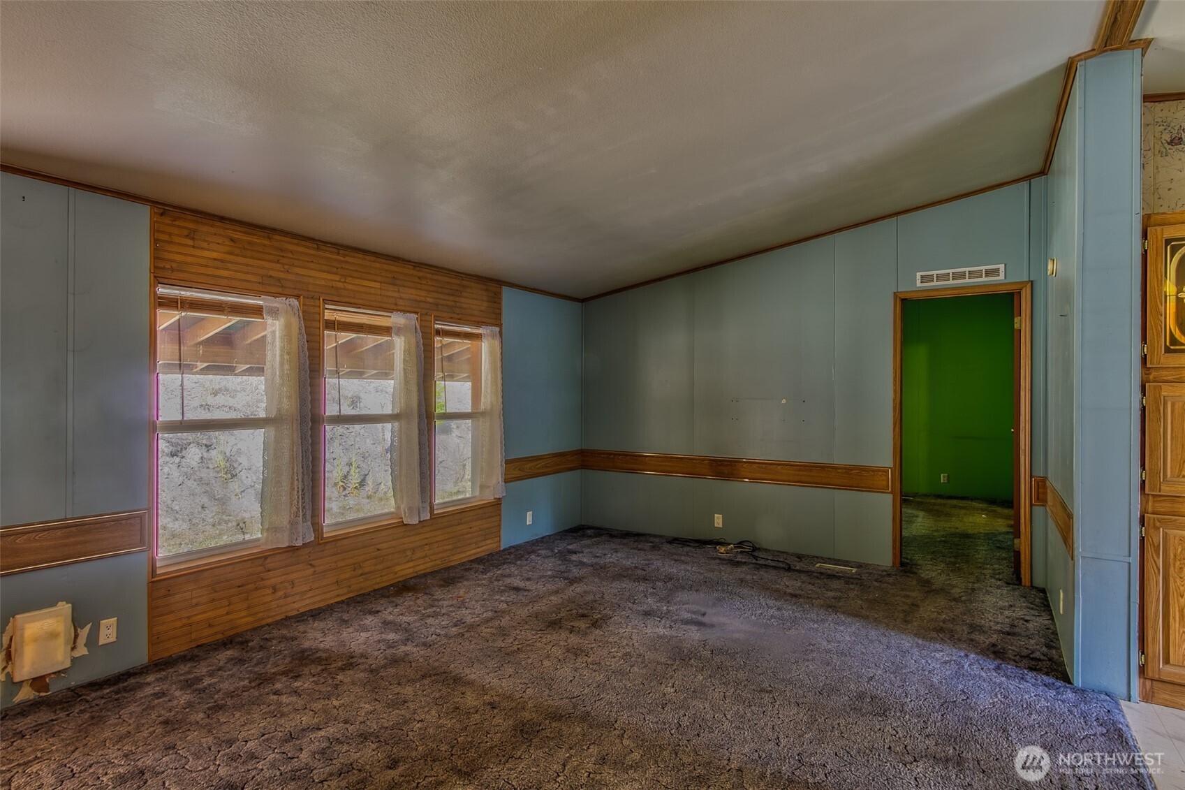 2391 Scott Road Rice, WA 99167 - Photo 8 of 40