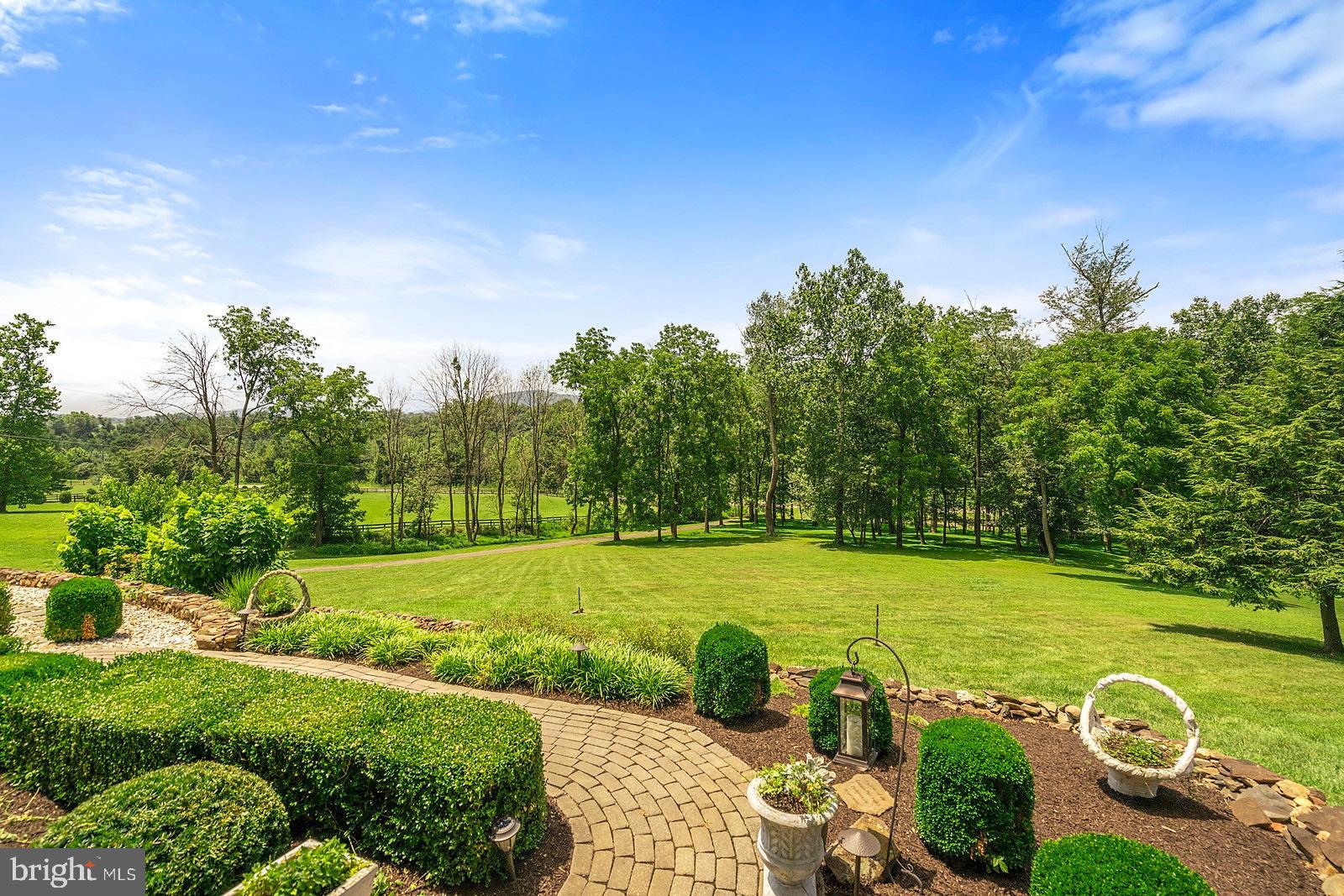2087 Winchester Road Delaplane, VA 20144 - Photo 8 of 55 Gallery Image 8