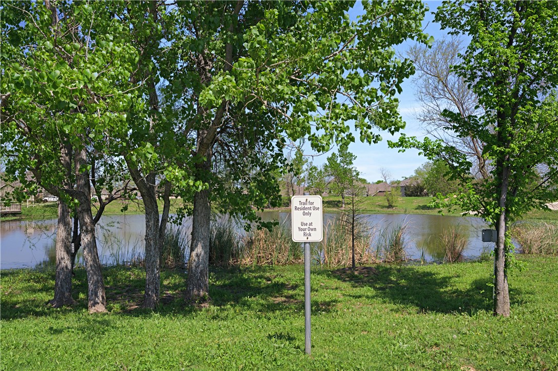 10624 Langham Drive Waco, TX 76708 - Photo 40 of 40 a view of a garden