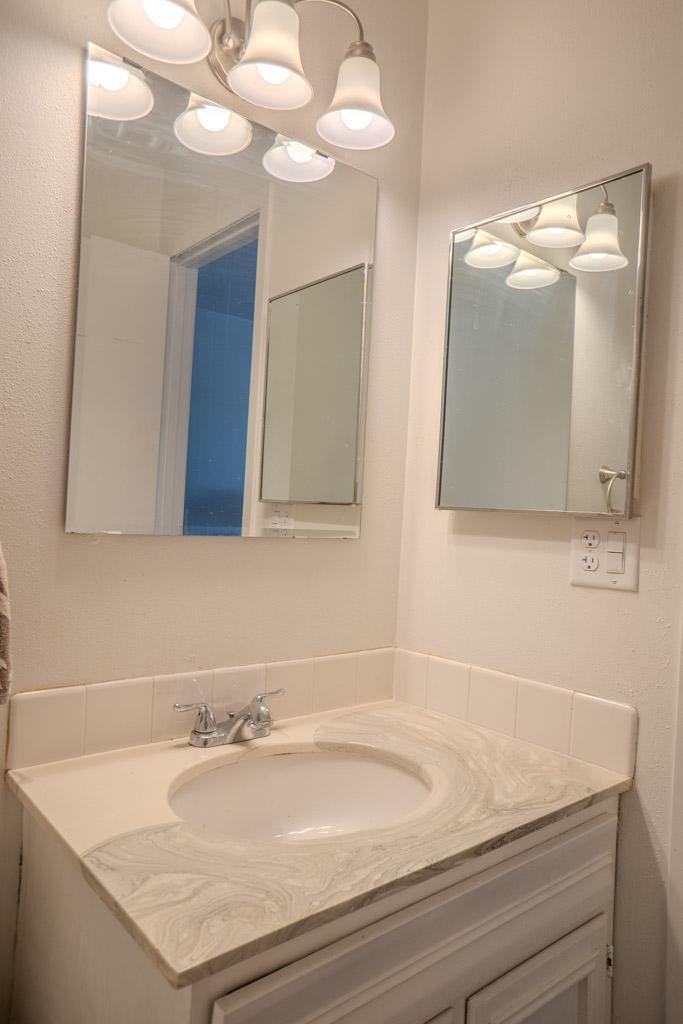 2543 Unity Avenue North Golden Valley, MN 55422 - Photo 19 of 40