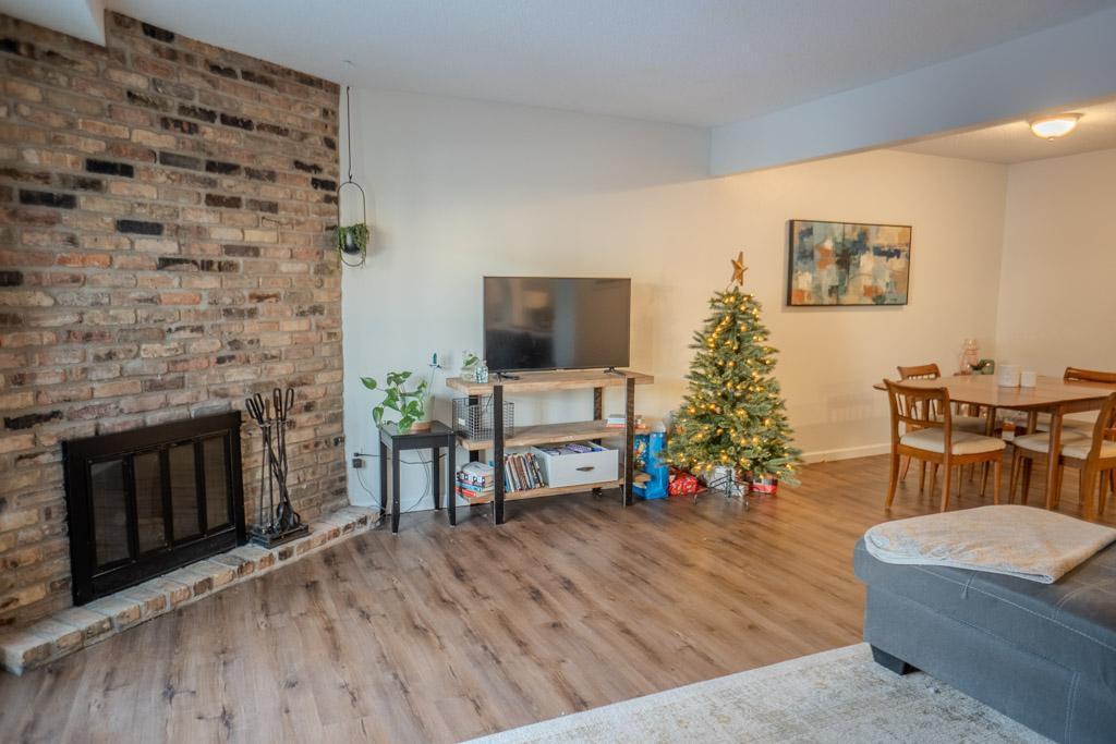 2543 Unity Avenue North Golden Valley, MN 55422 - Photo 4 of 40