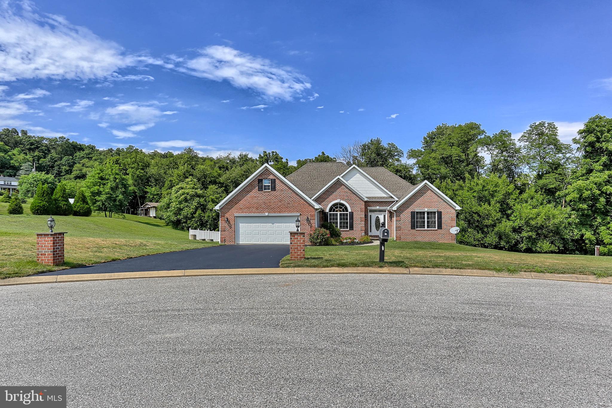 939 Amy Lane Spring Grove, PA 17362 - Photo 1 of 35 Gallery Image 1