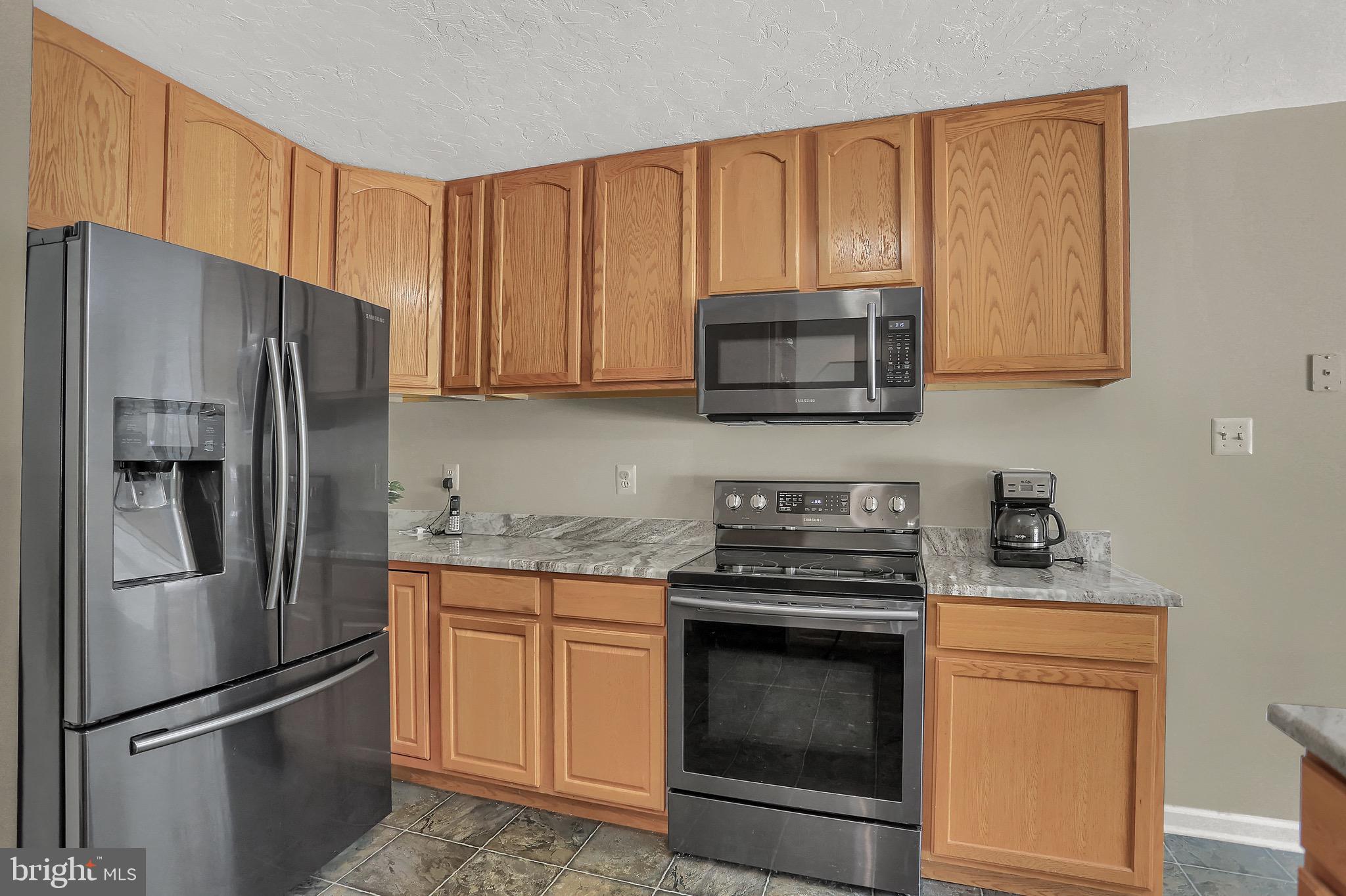 939 Amy Lane Spring Grove, PA 17362 - Photo 11 of 35 Gallery Image 11