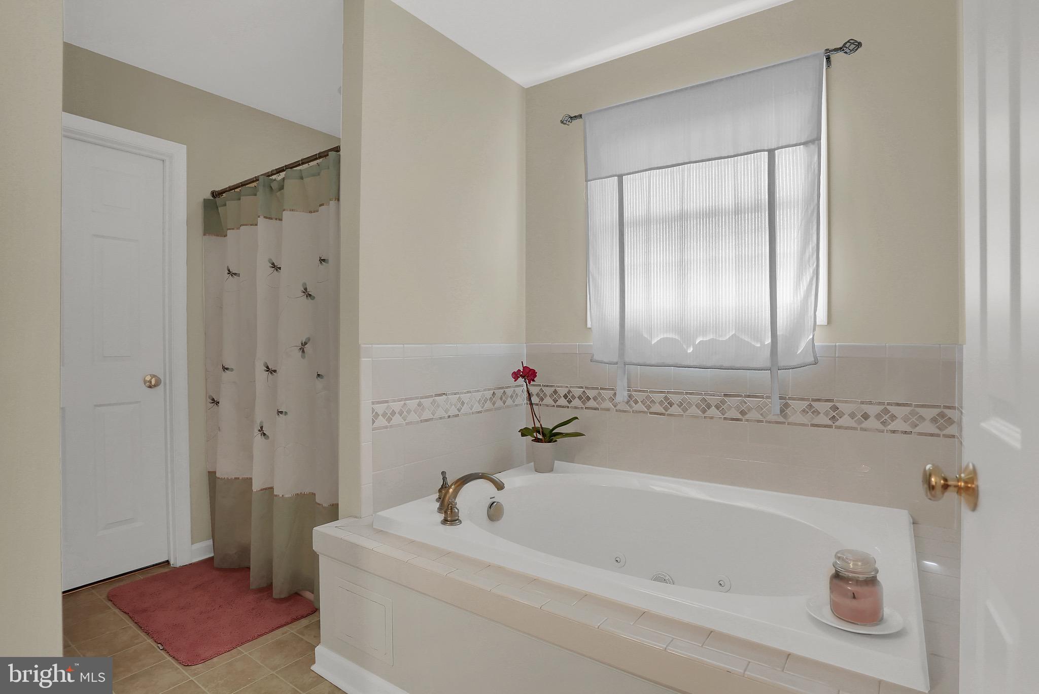 939 Amy Lane Spring Grove, PA 17362 - Photo 19 of 35 Gallery Image 19