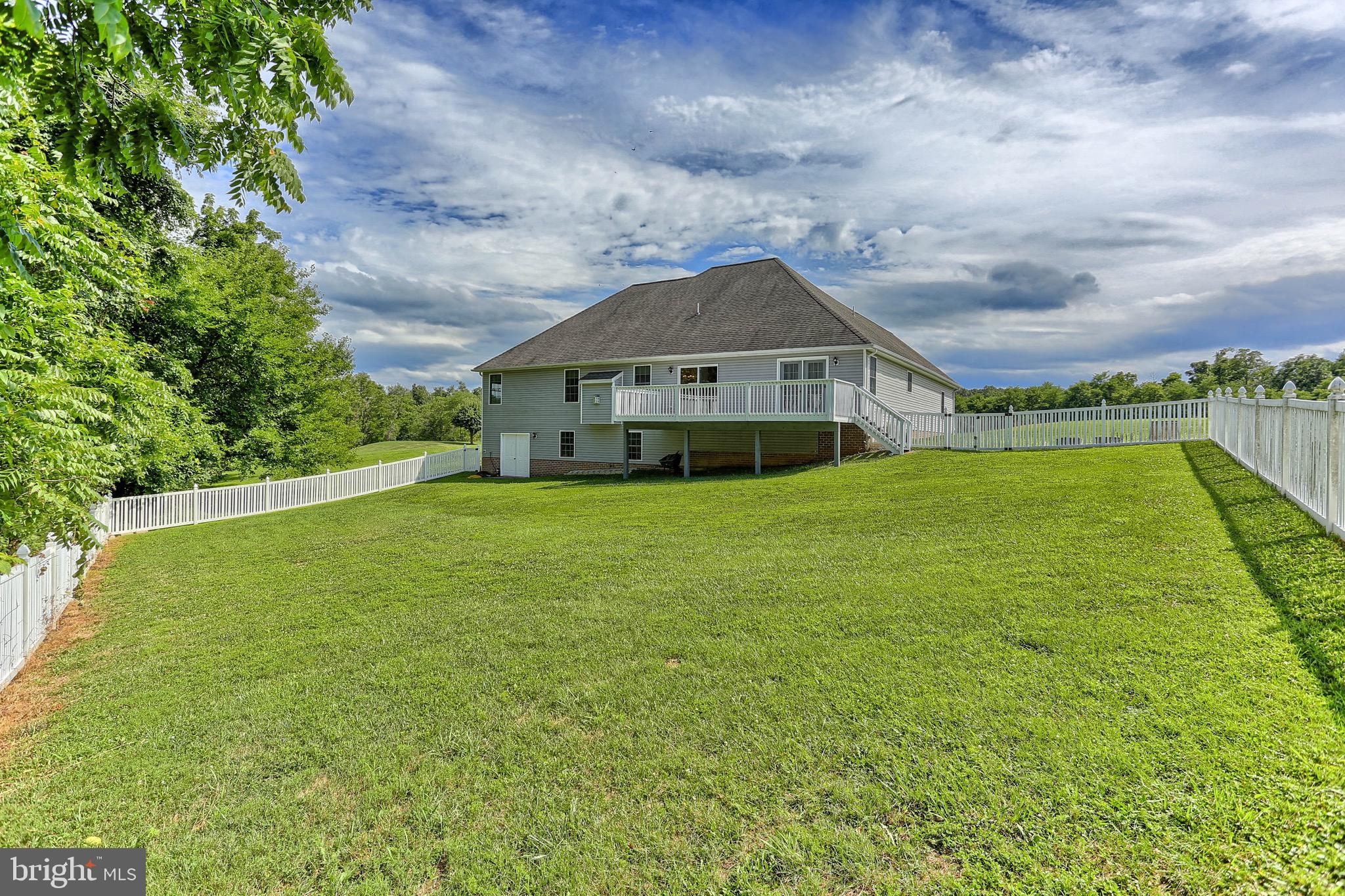 939 Amy Lane Spring Grove, PA 17362 - Photo 33 of 35 Gallery Image 33