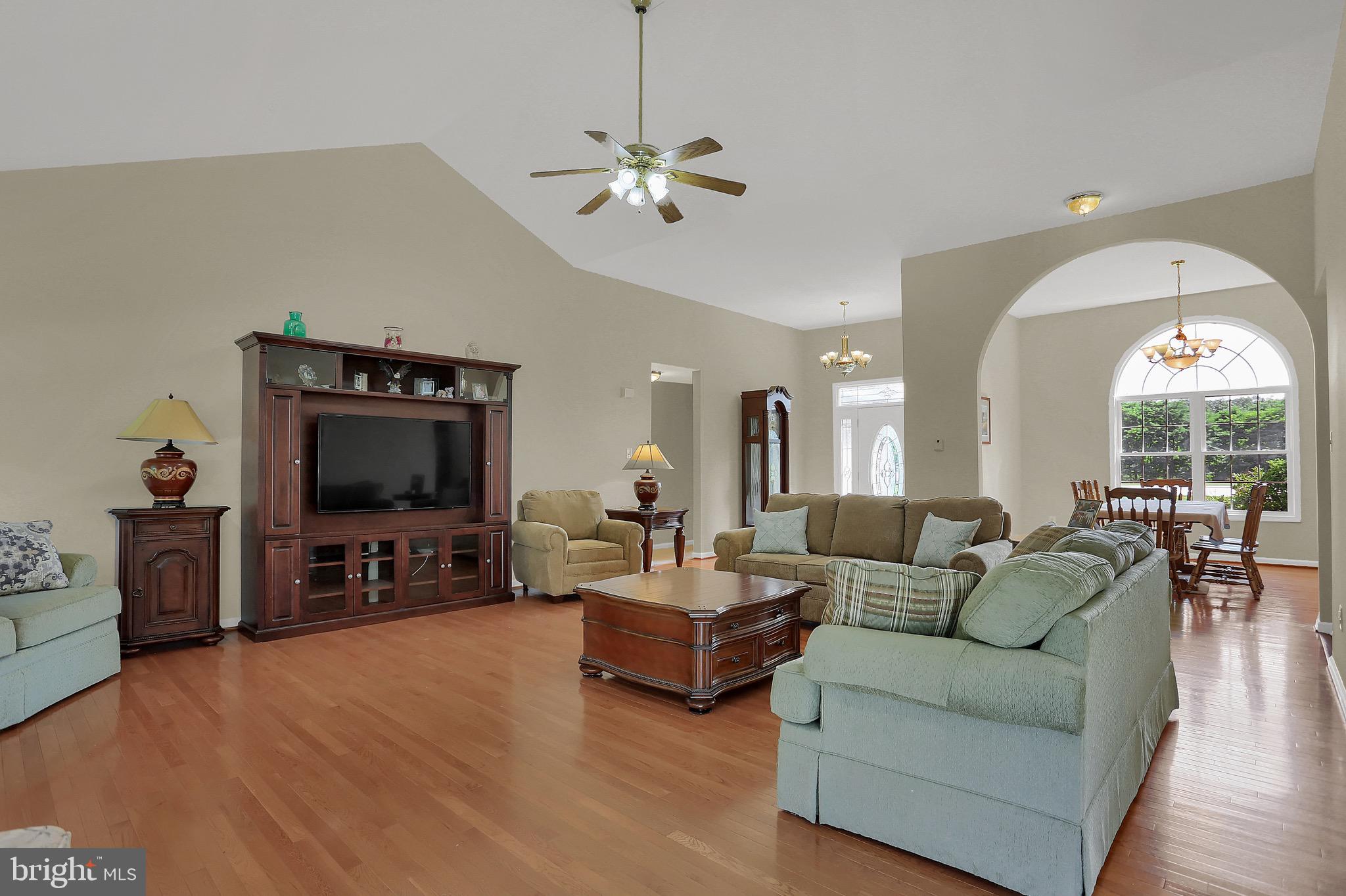 939 Amy Lane Spring Grove, PA 17362 - Photo 6 of 35 Gallery Image 6