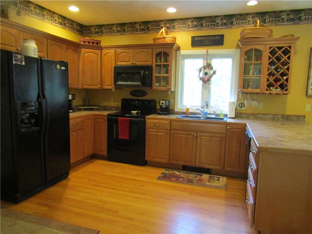 78 Willie Woodhead Road Glocester, RI 02814 - Photo 11 of 40 Gallery Image 11