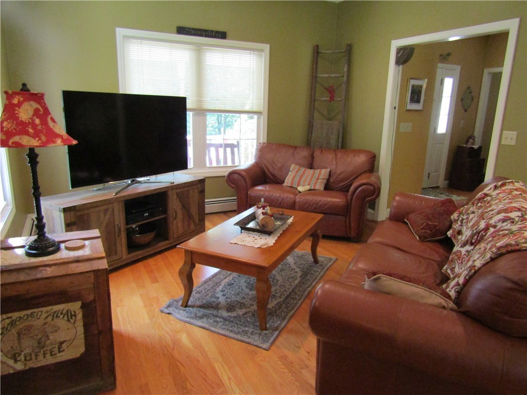 78 Willie Woodhead Road Glocester, RI 02814 - Photo 8 of 40 Gallery Image 8