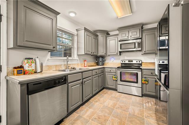 235 Elaine Road Dry Prong, LA 71423 - Photo 6 of 17