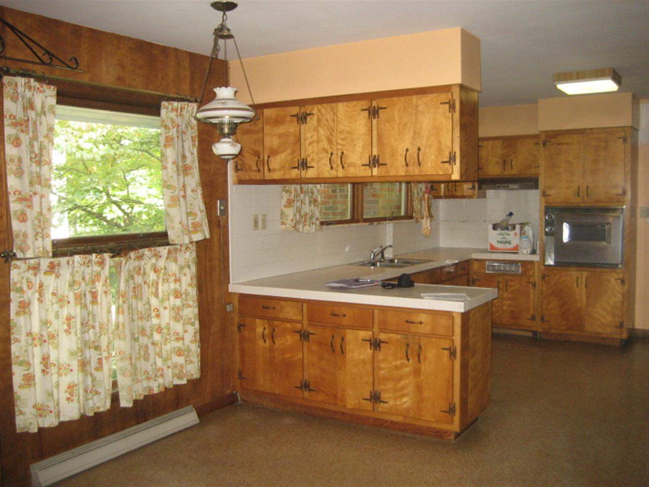 3250 West Arlington Road Bloomington, IN 47404 - Photo 6 of 16 Gallery Image 6