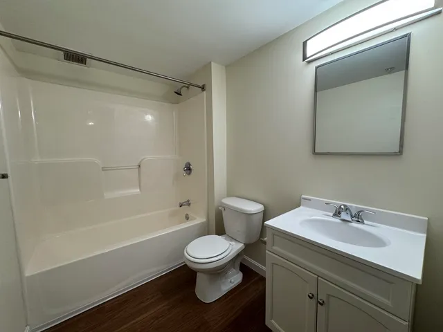 $1,965 | 50 Sentinel Court, Unit L06, Manchester, NH 03103