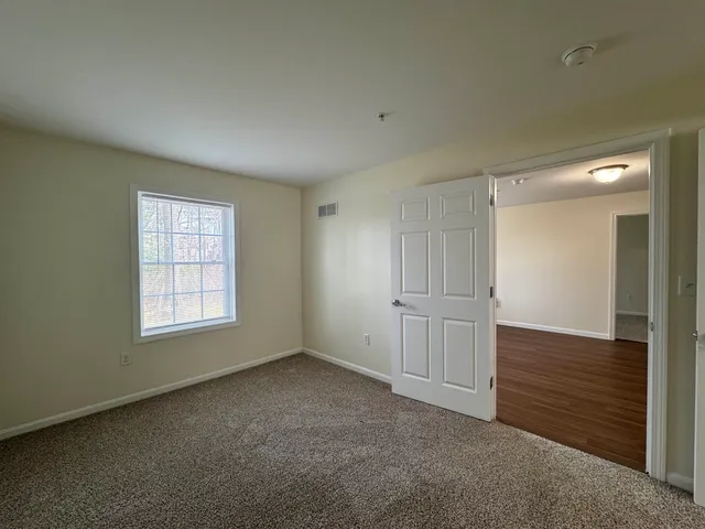 $1,965 | 50 Sentinel Court, Unit L06, Manchester, NH 03103