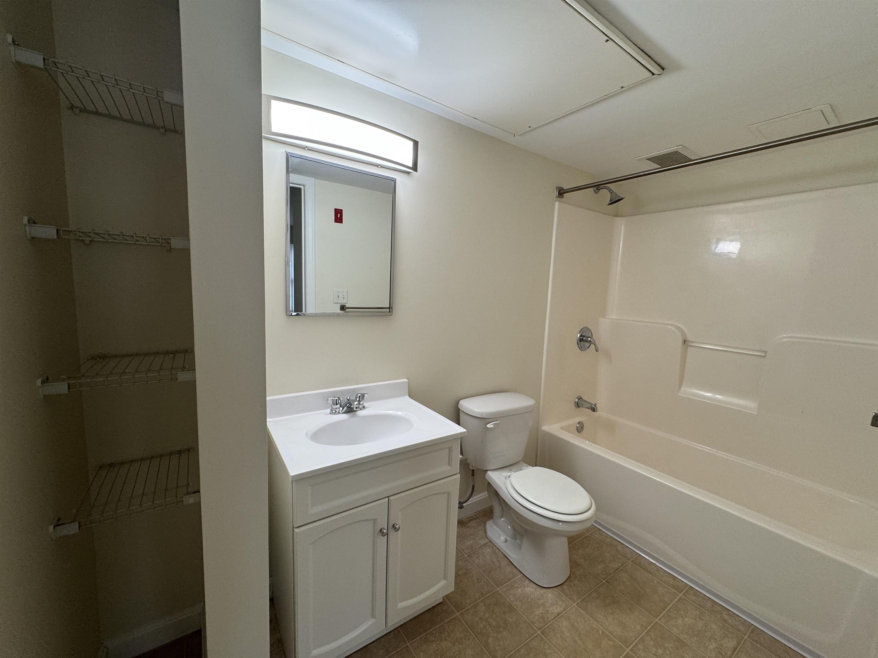 50 Sentinel Court, Unit L06 Manchester, NH 03103 - Photo 34 of 47