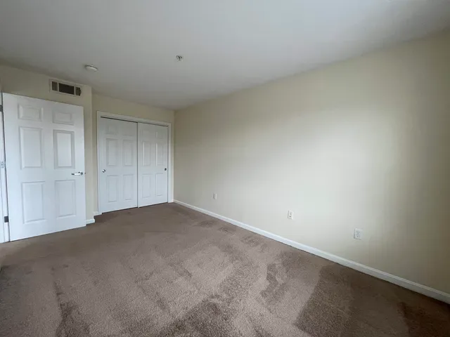 $1,965 | 50 Sentinel Court, Unit L06, Manchester, NH 03103