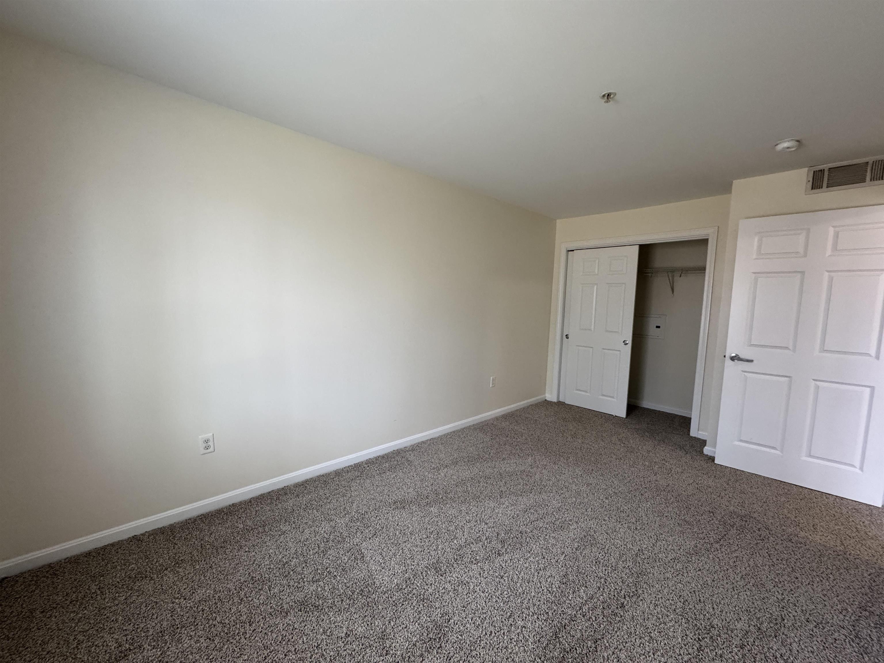 50 Sentinel Court, Unit L06 Manchester, NH 03103 - Photo 36 of 47