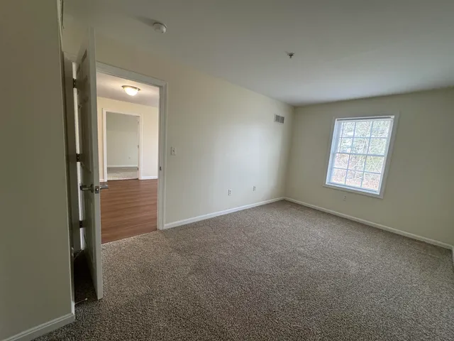 $1,965 | 50 Sentinel Court, Unit L06, Manchester, NH 03103