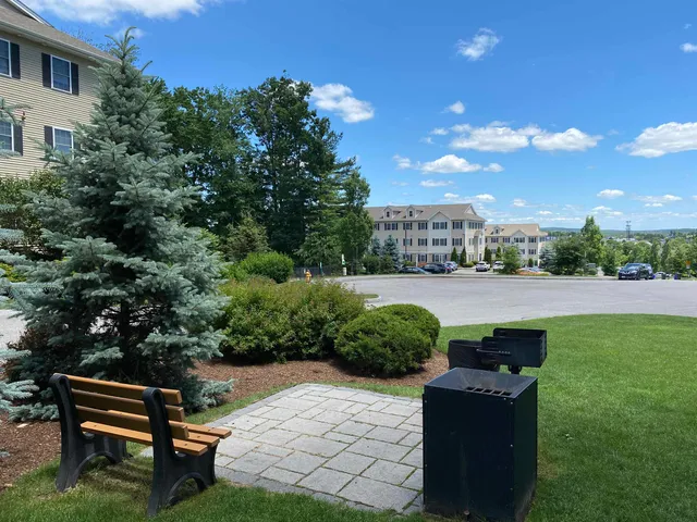 $1,965 | 50 Sentinel Court, Unit L06, Manchester, NH 03103