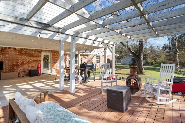 $375,000 | 327 J AND H Lane, Nacogdoches, TX 75964