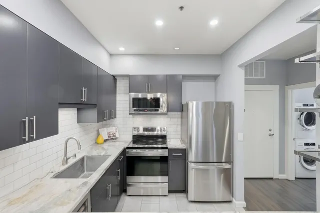 $470,000 | 97 East St James Street, Unit 26, San Jose, CA 95112