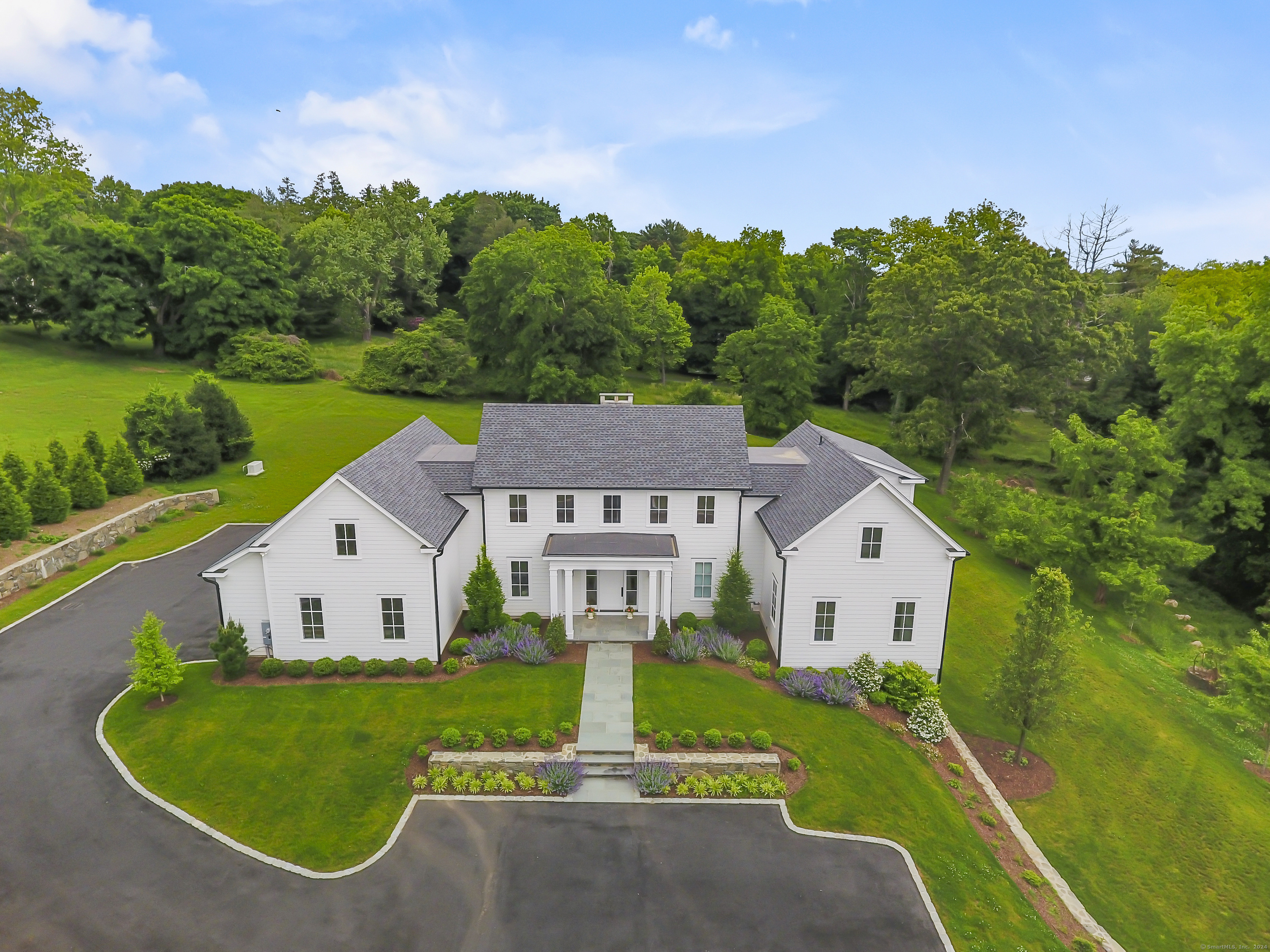 100 Mine Hill Road Fairfield, CT 06824 - Photo 1 of 1 Gallery Image 1