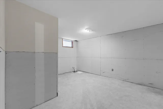 $324,900 | 12 Stonegate Drive, Middlebury, VT 05753