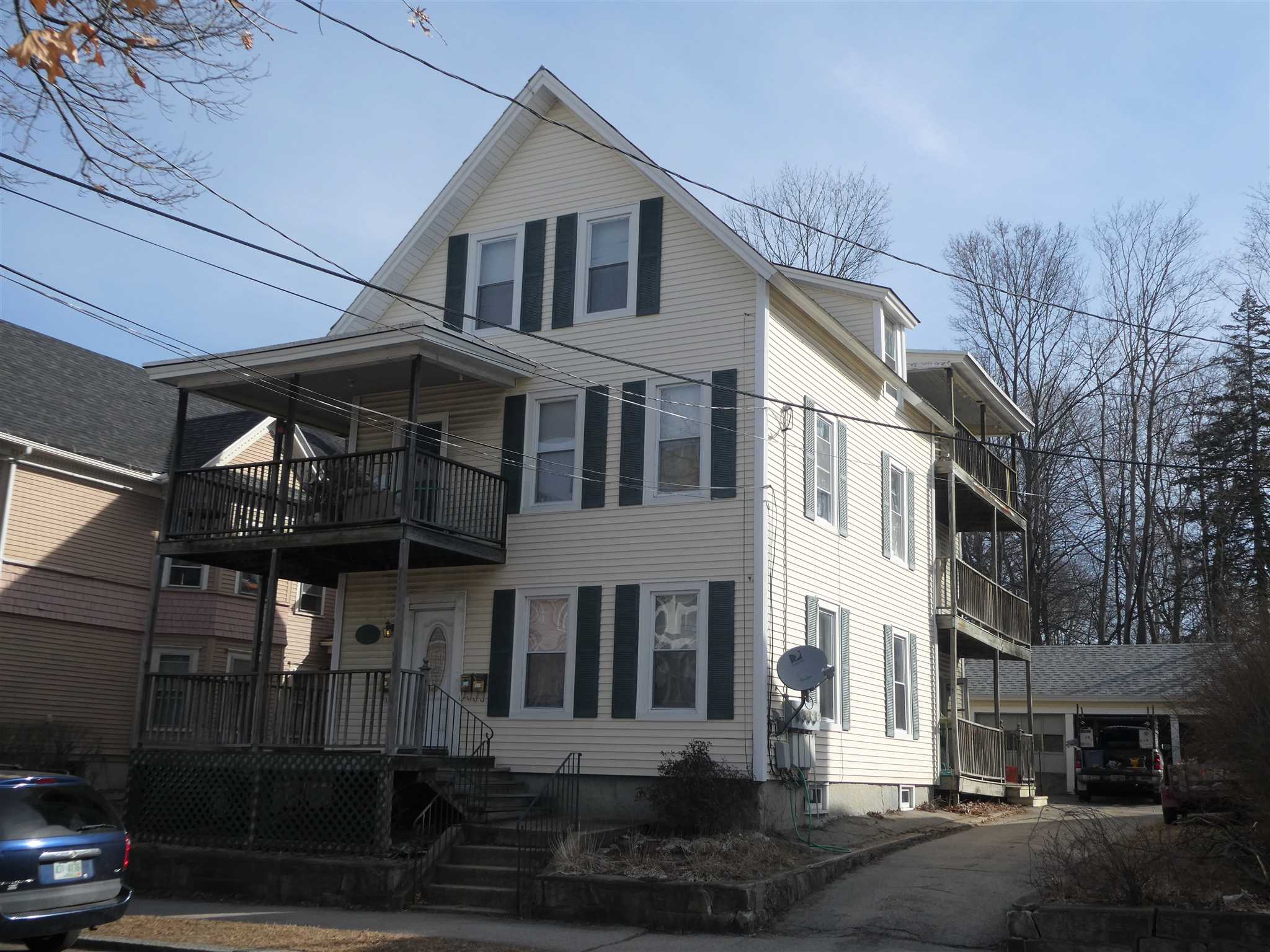689 Maple Street Manchester, NH 03104 - Photo 2 of 28 Gallery Image 2