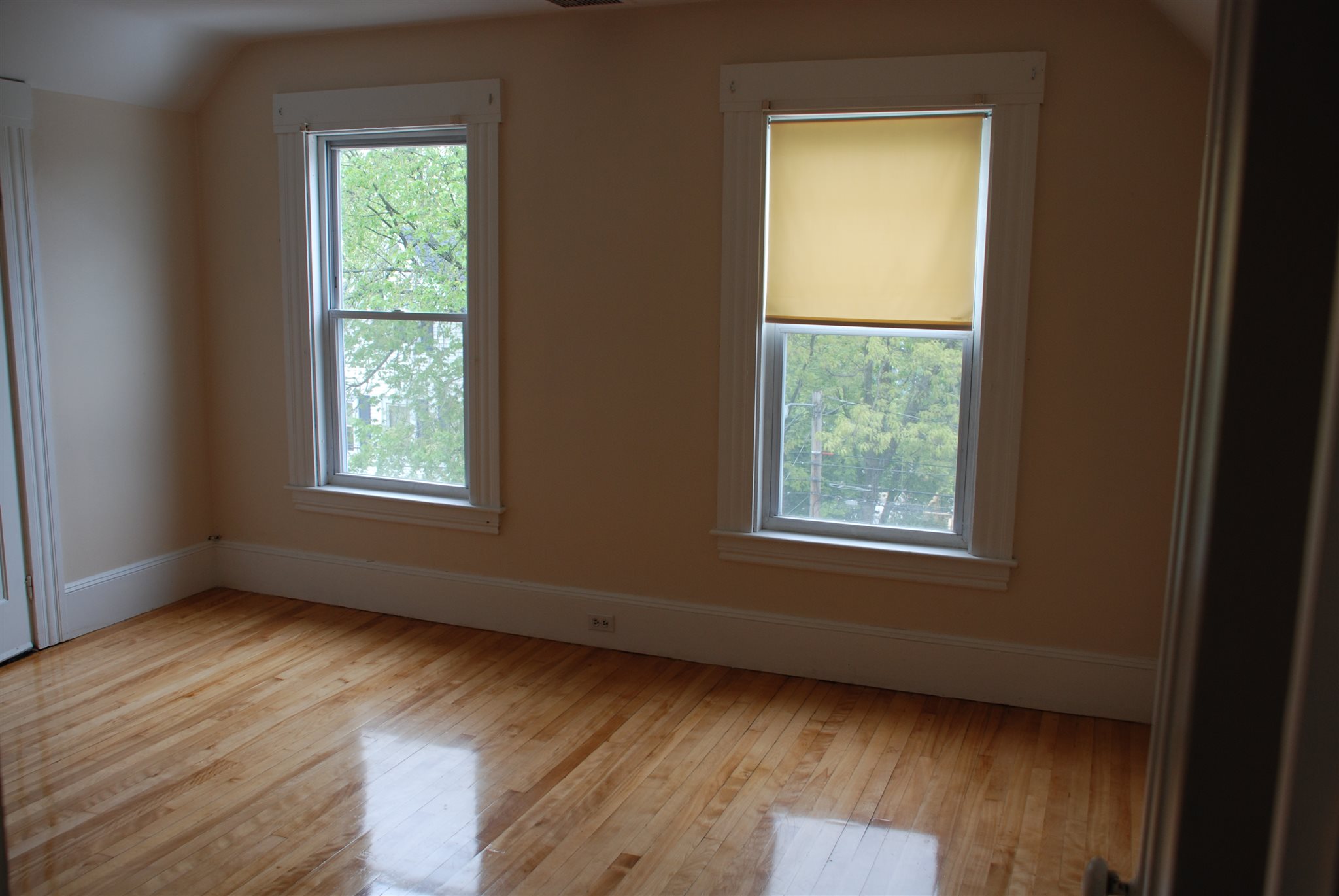 689 Maple Street Manchester, NH 03104 - Photo 19 of 28 Gallery Image 19