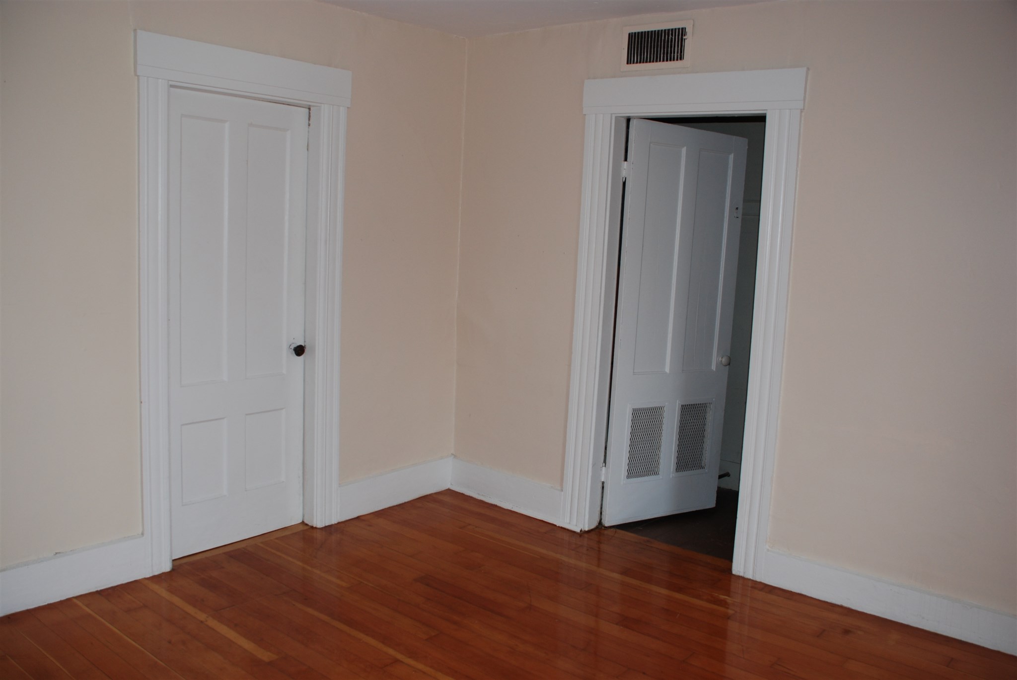 689 Maple Street Manchester, NH 03104 - Photo 22 of 28 Gallery Image 22