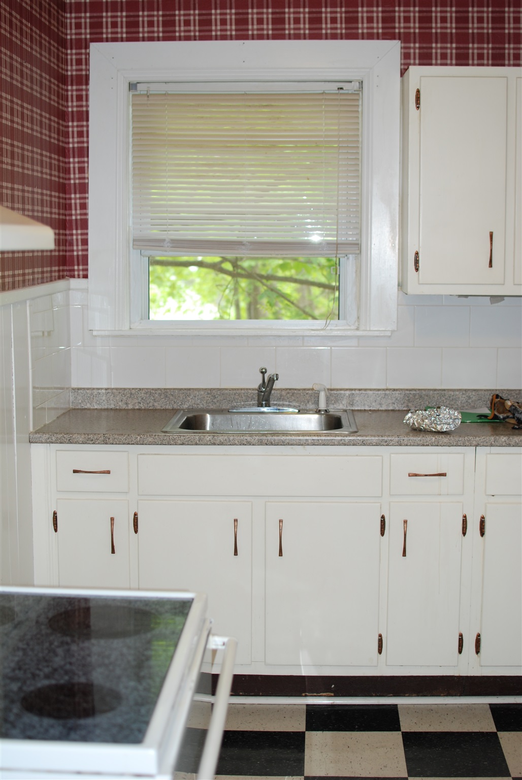 689 Maple Street Manchester, NH 03104 - Photo 26 of 28 Gallery Image 26