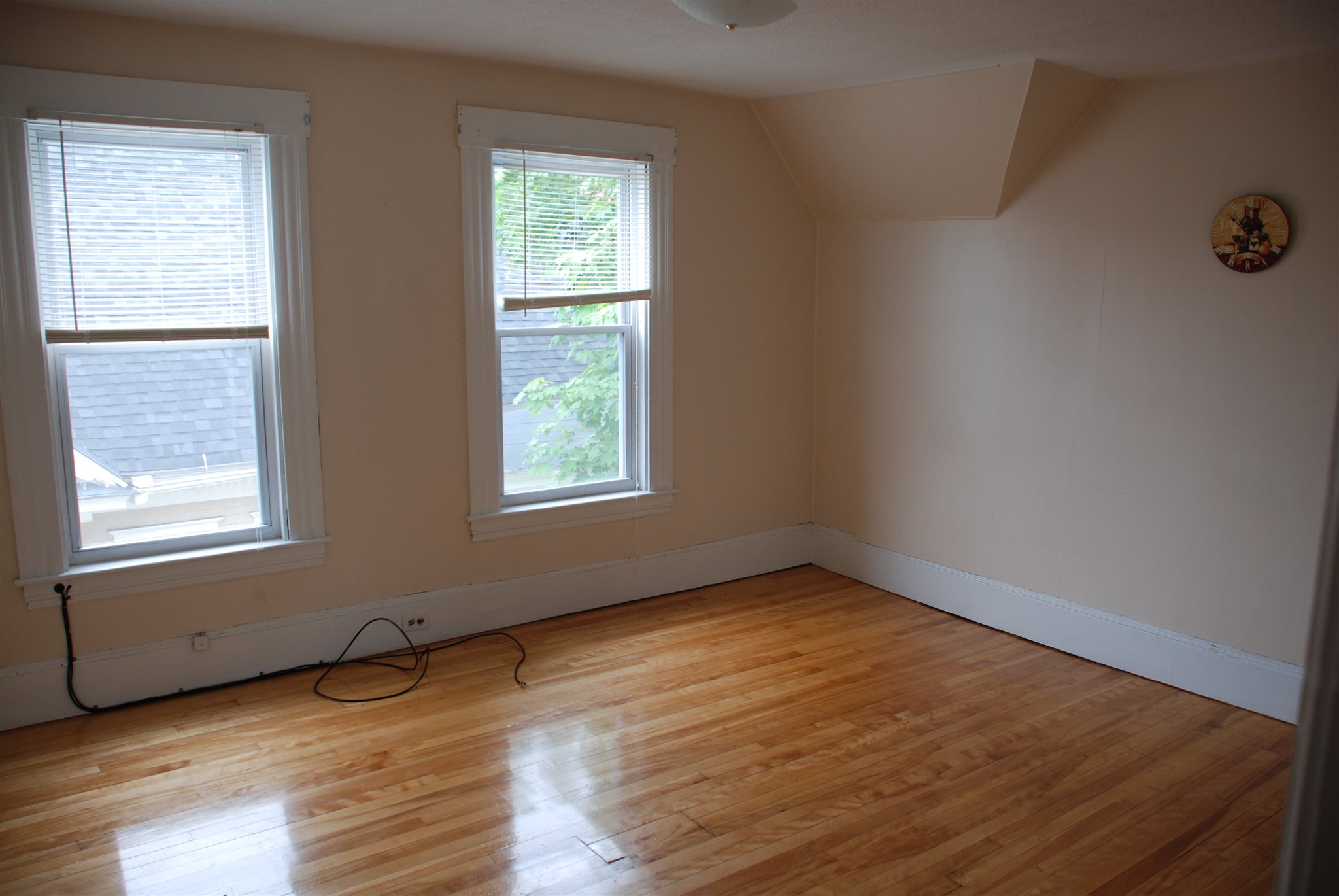 689 Maple Street Manchester, NH 03104 - Photo 27 of 28 Gallery Image 27