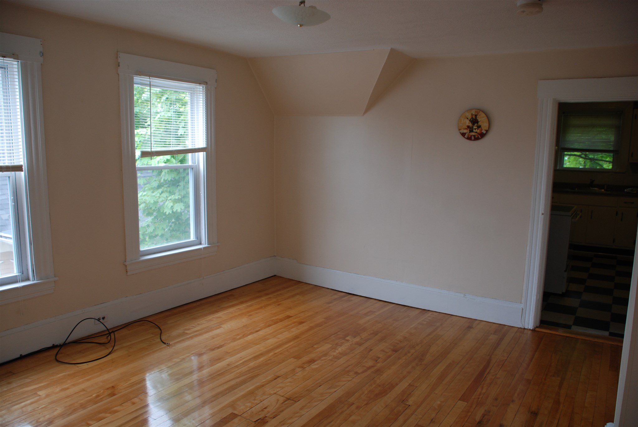 689 Maple Street Manchester, NH 03104 - Photo 28 of 28 Gallery Image 28