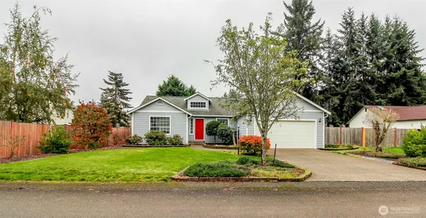 $2,800 | 3020 East 240th Street East, Spanaway, WA 98387
