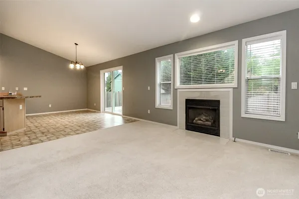 $2,800 | 3020 East 240th Street East, Spanaway, WA 98387