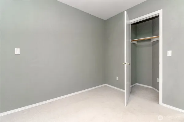 $2,800 | 3020 East 240th Street East, Spanaway, WA 98387