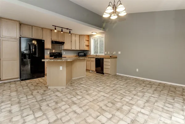 $2,800 | 3020 East 240th Street East, Spanaway, WA 98387