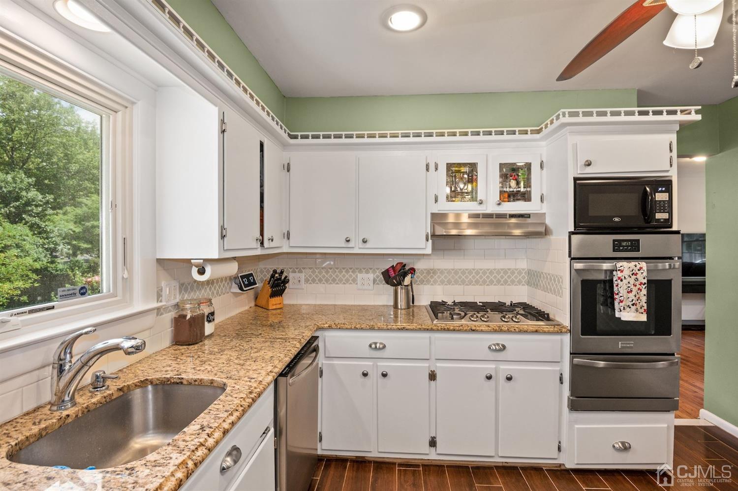 469 Bramhall Road Rahway, NJ 07065 - Photo 3 of 25 Gallery Image 3