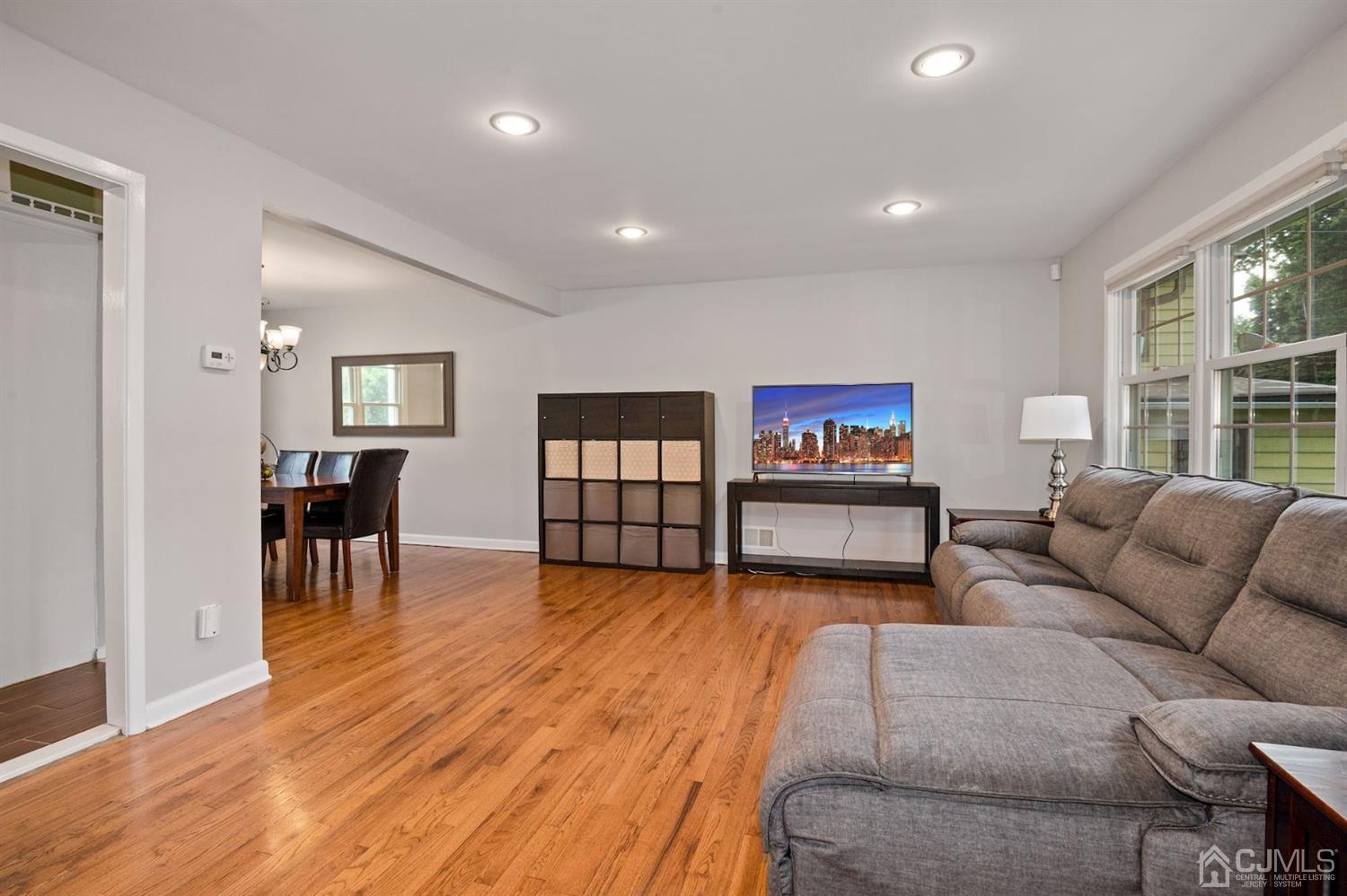 469 Bramhall Road Rahway, NJ 07065 - Photo 7 of 25 Gallery Image 7
