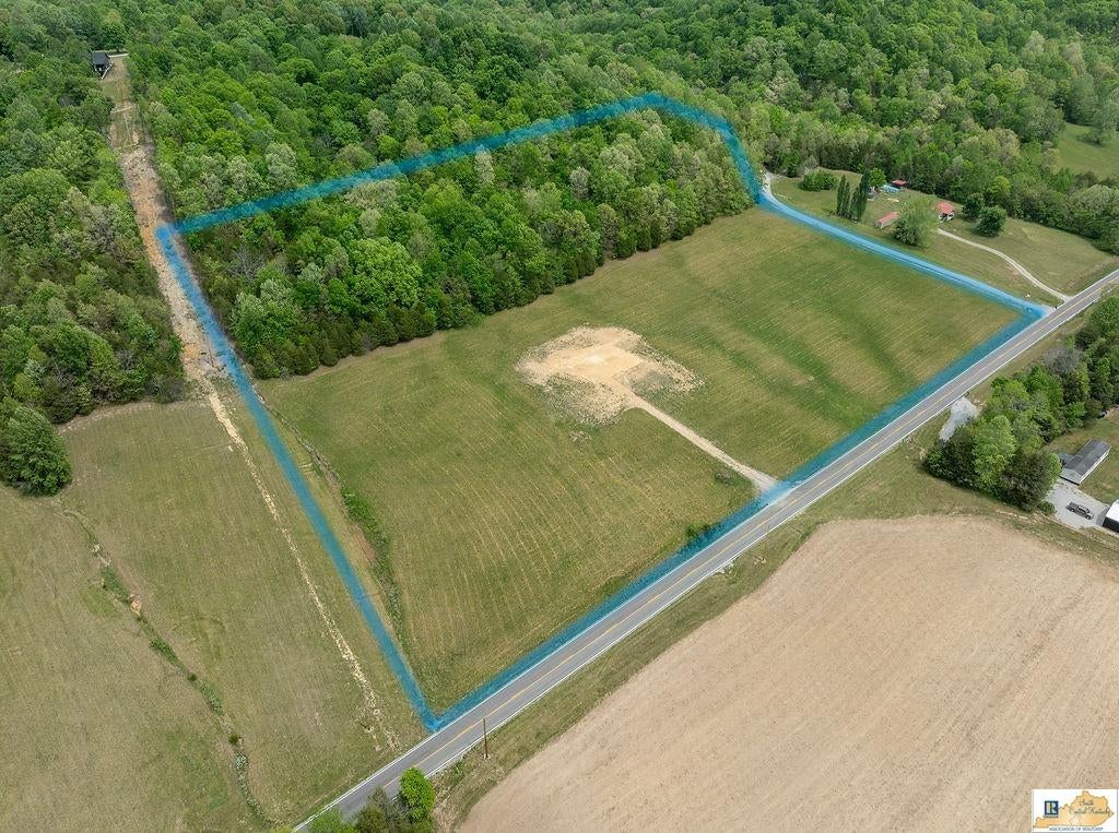 7026 Breeding Road Edmonton, KY 42129 - Photo 2 of 25 Gallery Image 2